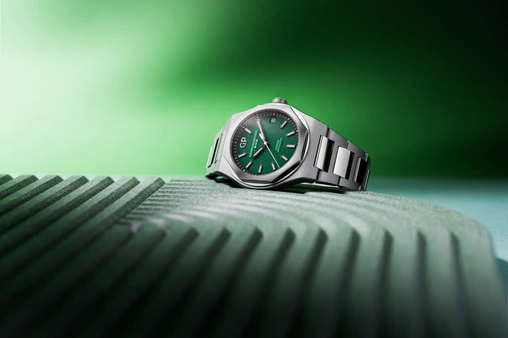 Girard-Perregaux Laureato Goes Evergreen